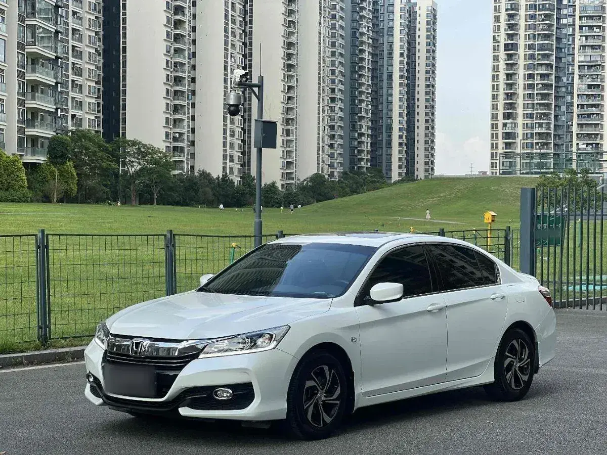 2016 Honda Accord 2.0L 155HP L4 CVT