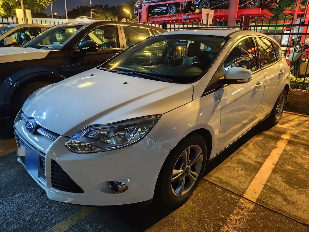 2012 Ford Focus 1.6L 125HP L4 6DCT