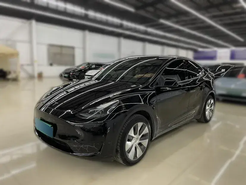 2022 Tesla Model Y BEV 60KWH