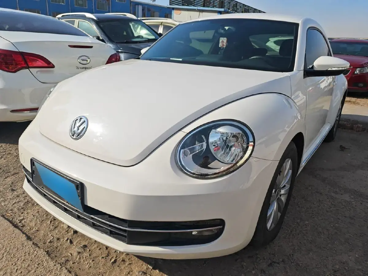 2013 Volkswagen Beetle 1.4T 160HP L4 7DCT