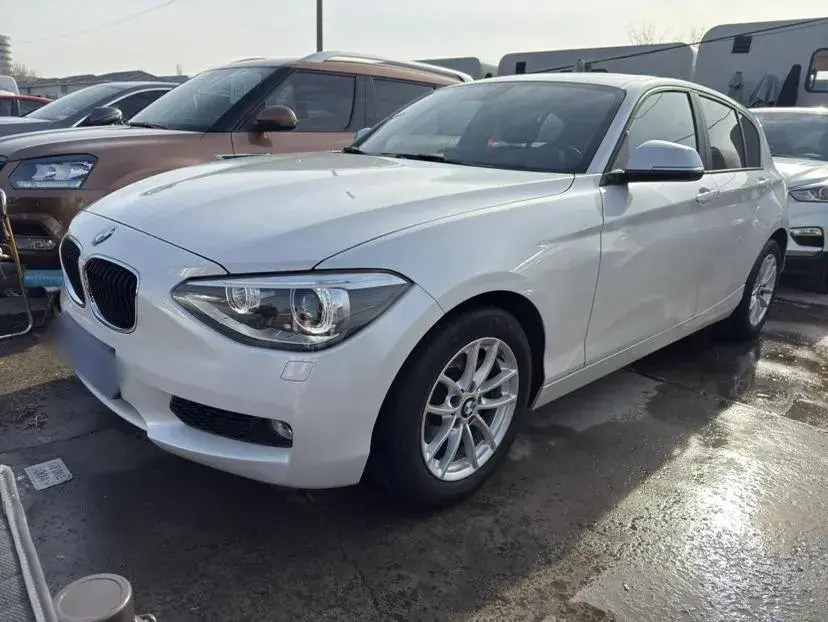 2013 BMW 1 Series 1.6T 170HP L4 8AT