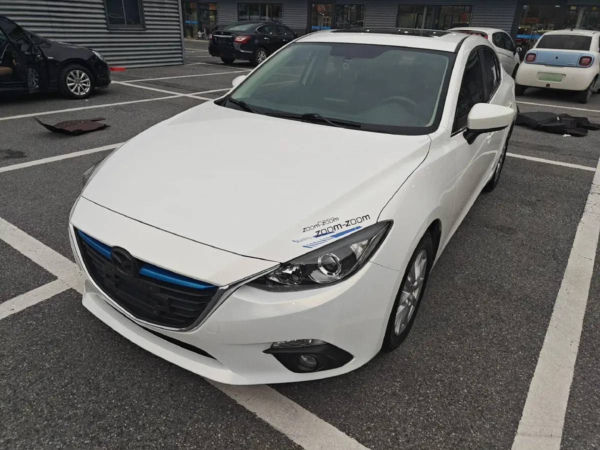 2016 Mazda 3 Axela 1.5L 117HP L4 6AT