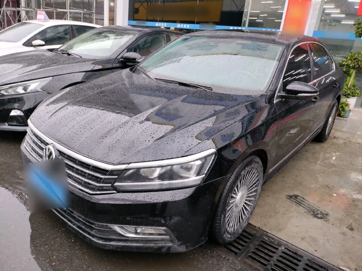 2017 Volkswagen Passat 1.8T 180HP L4 7DCT