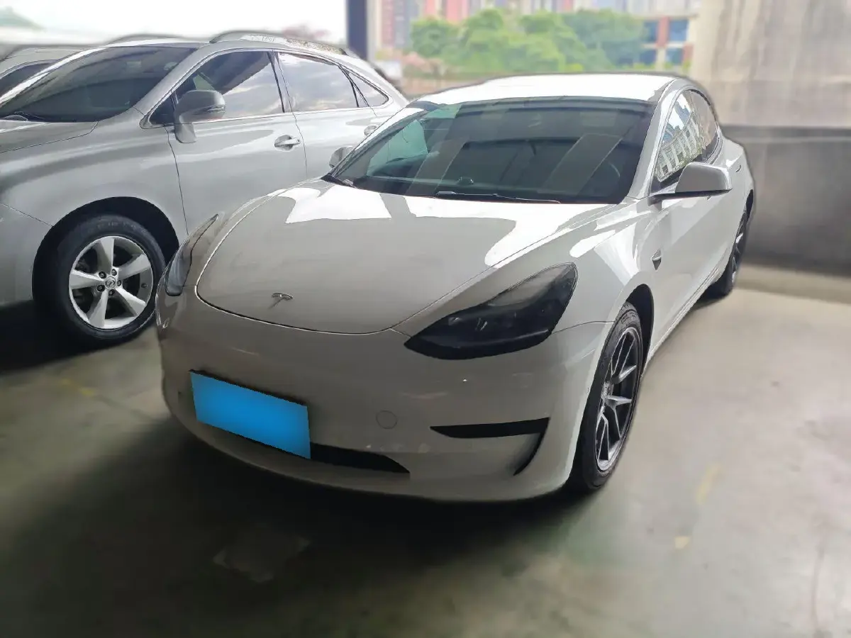 2022 Tesla Model 3 BEV 60KWH