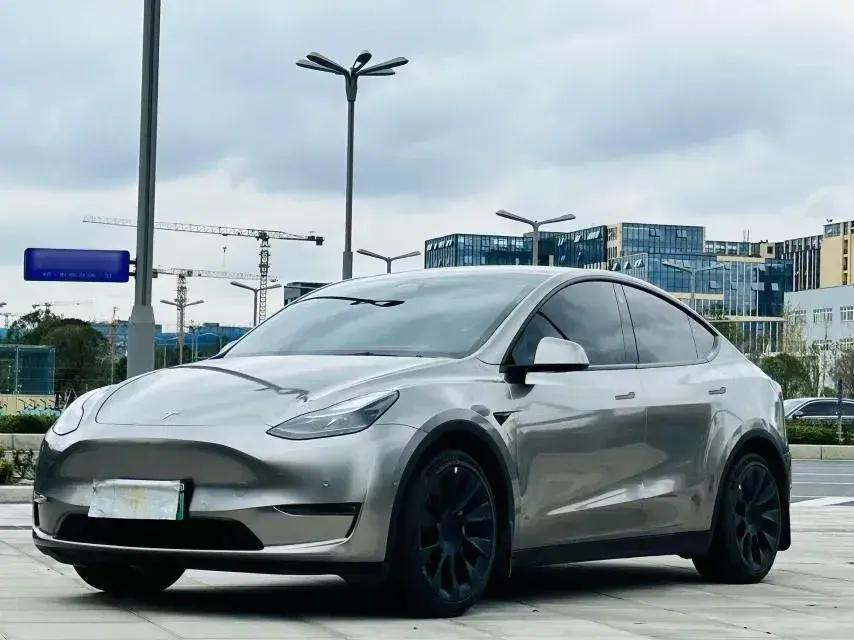 2021 Tesla Model Y BEV 60KWH