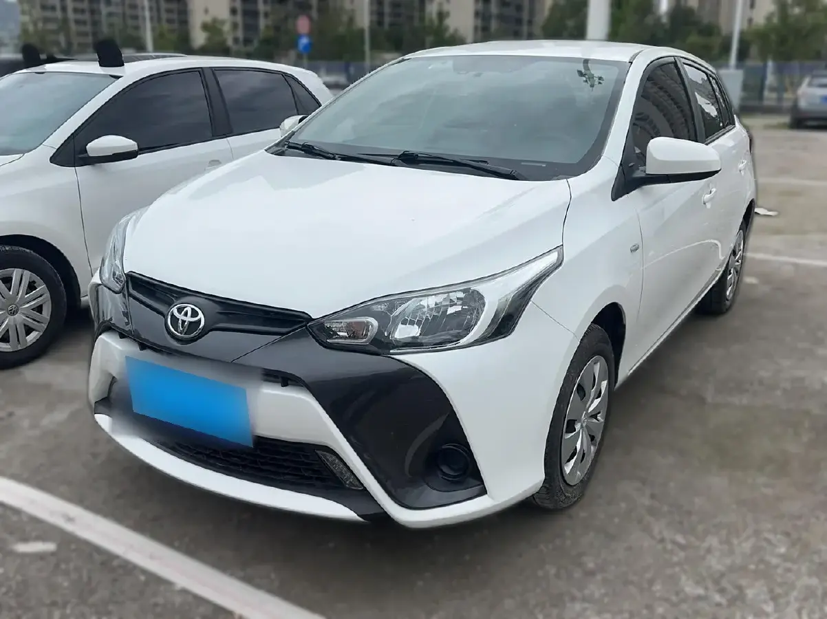 2022 Toyota Yaris L 1.5L 112HP L4 CVT