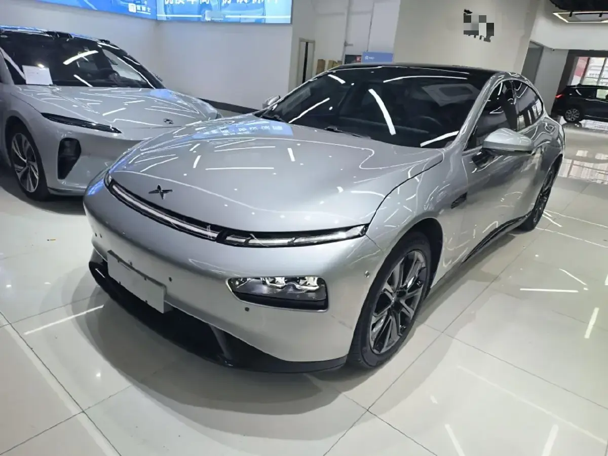 2022 Xpeng P7 BEV 77.9KWH