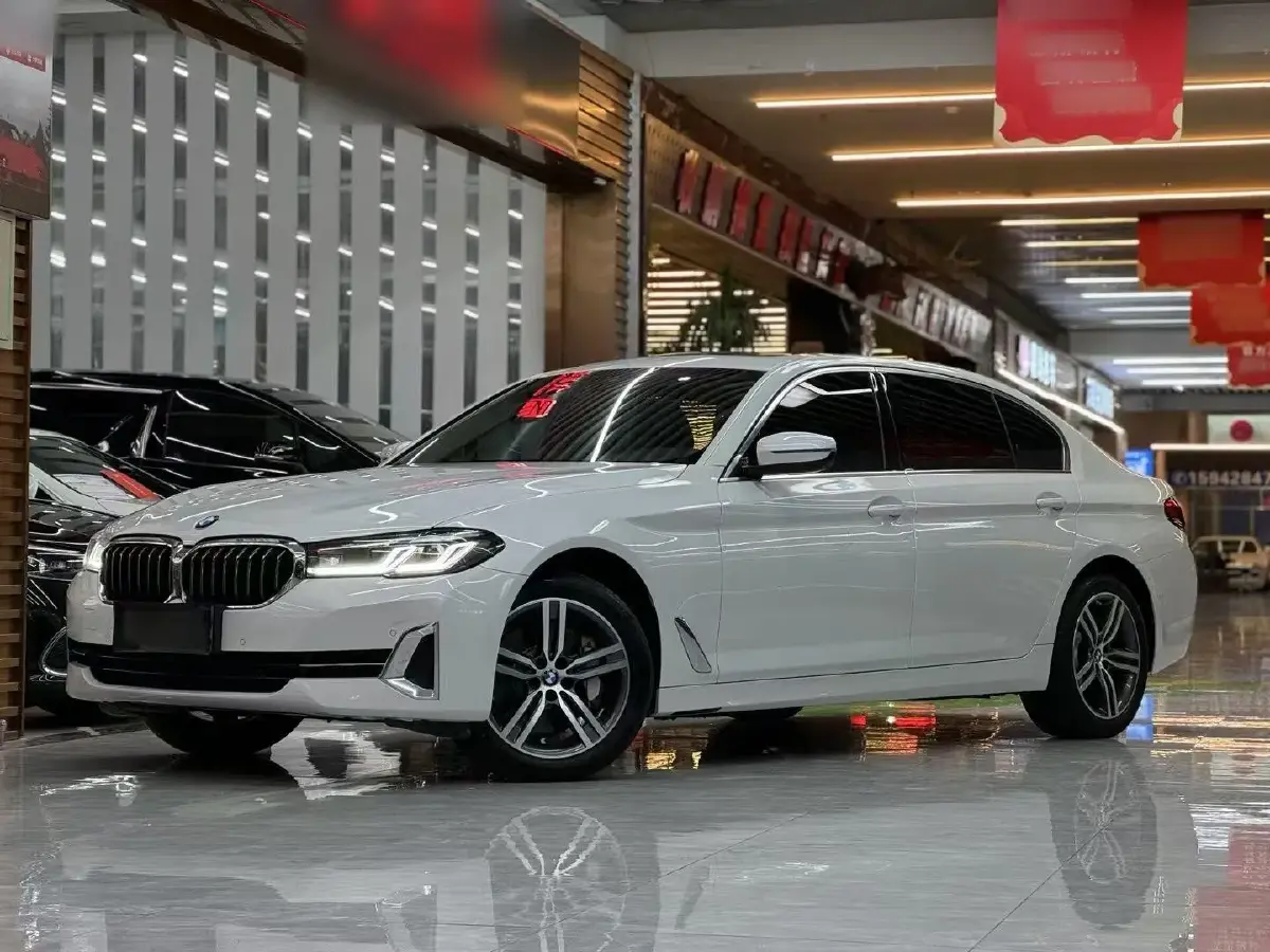 2023 BMW 5 Series 2.0T 245HP L4 8AT