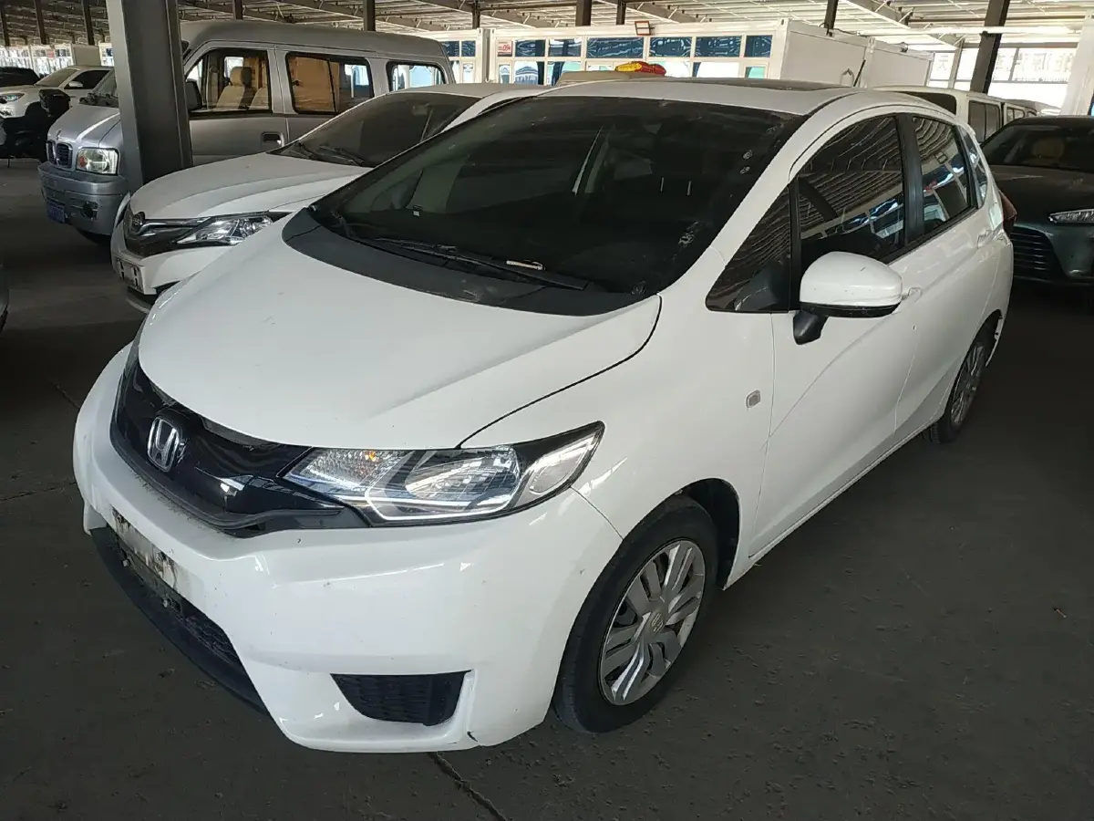 2016 Honda Fit 1.5L 131HP L4 CVT