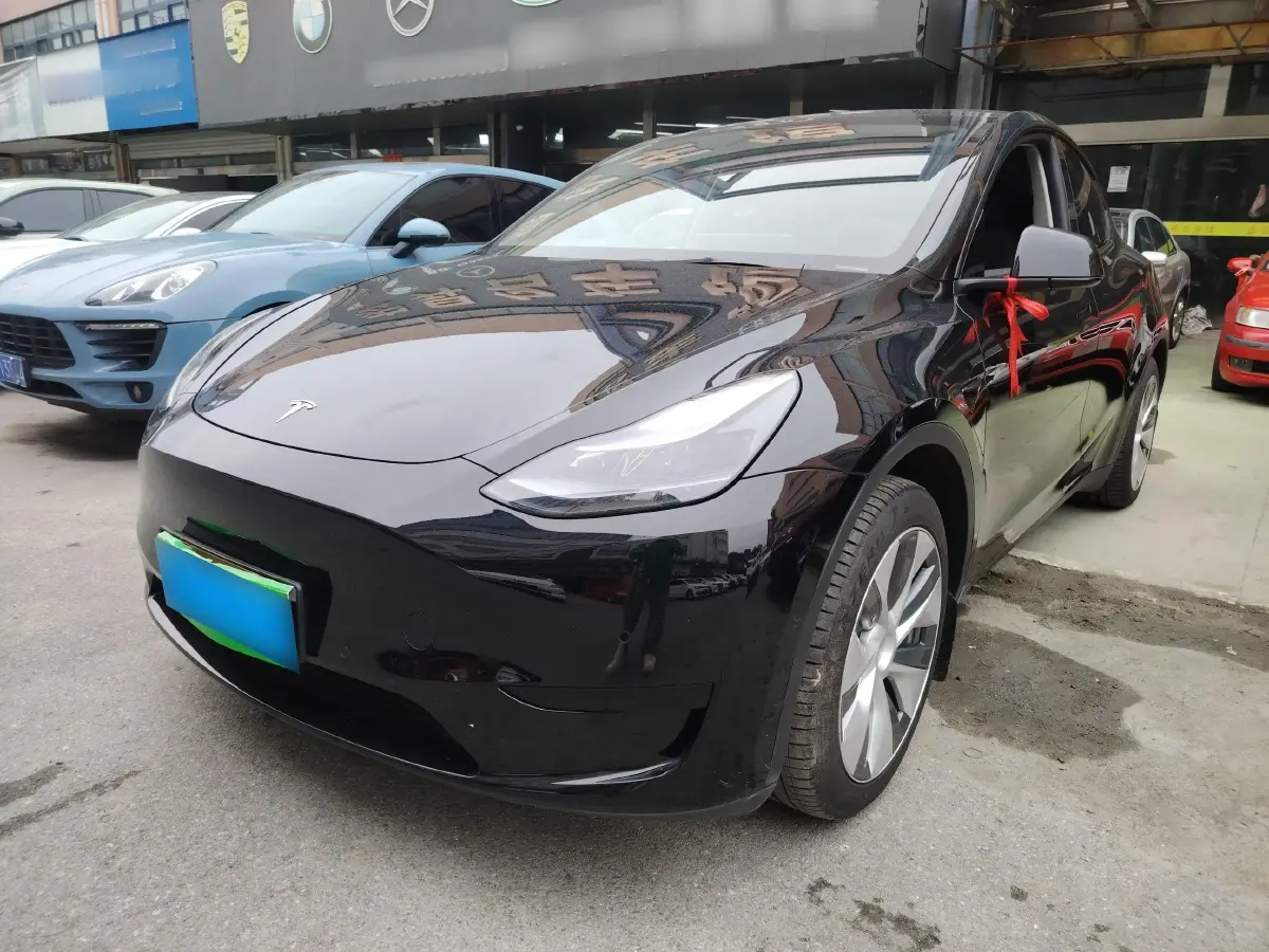 2022 Tesla Model Y BEV 60KWH