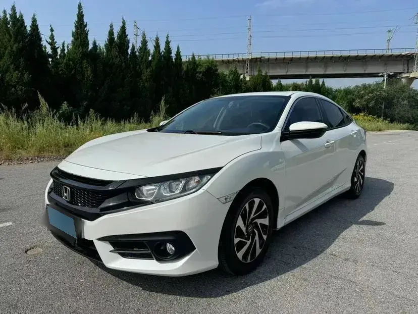 2016 Honda Civic 1.5T 177HP L4 CVT