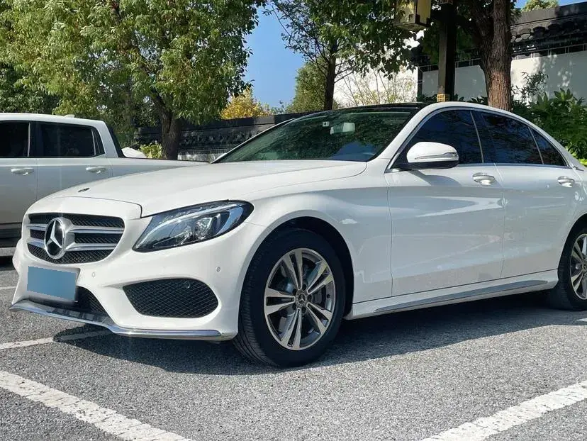 2018 Mercedes-Benz C Class 2.0T 184HP L4 9AT