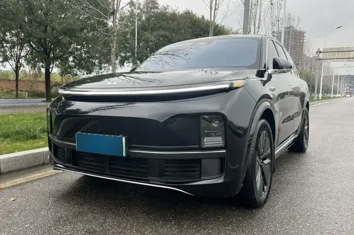 2023 Li L8 Range Extended 154HP REEV 40.9KWH