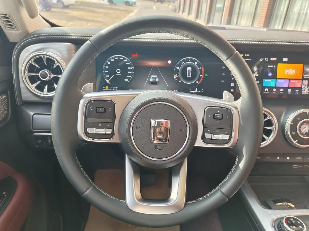 2024 Tank 300 3.0T 354HP V6 9AT,autocango,china used car exporter,china ev exporter,chinese used car exporter,chinese used ev exporter