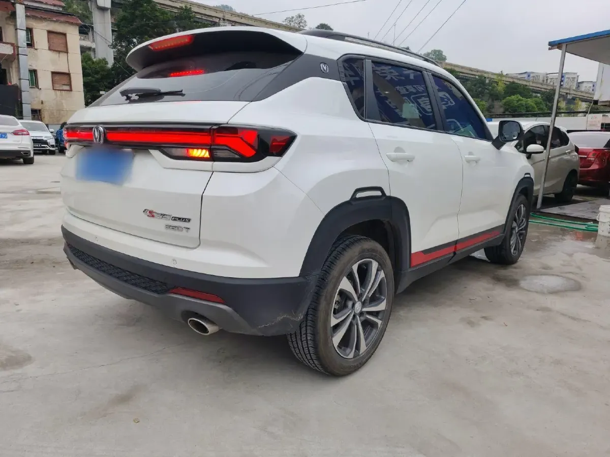 2022 ChangAn CS35 Plus 1.4T 160HP L4 7DCT,autocango,china used car exporter,china ev exporter,chinese used car exporter,chinese used ev exporter