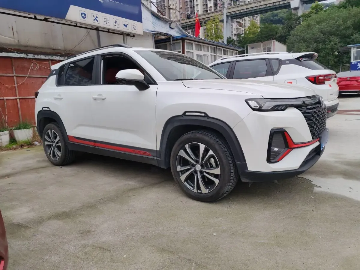 2022 ChangAn CS35 Plus 1.4T 160HP L4 7DCT,autocango,china used car exporter,china ev exporter,chinese used car exporter,chinese used ev exporter