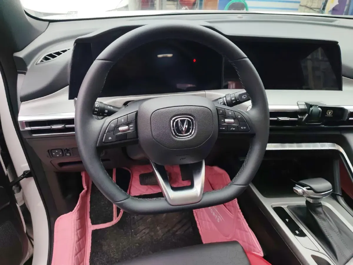 2022 ChangAn CS35 Plus 1.4T 160HP L4 7DCT,autocango,china used car exporter,china ev exporter,chinese used car exporter,chinese used ev exporter