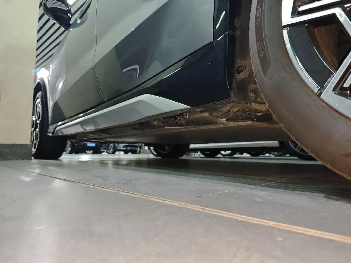 2023 BMW iX1 BEV 66.45KWH,autocango,china used car exporter,china ev exporter,chinese used car exporter,chinese used ev exporter