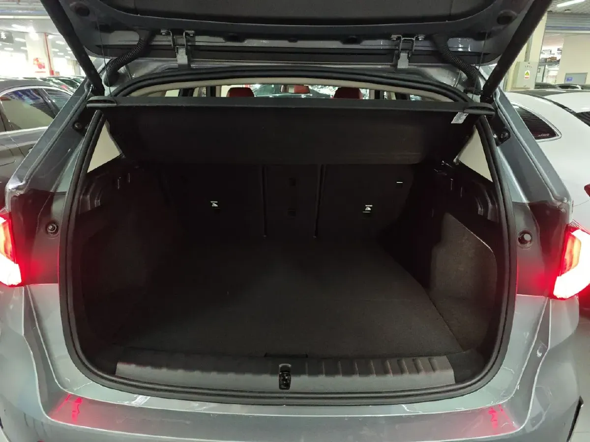 2023 BMW iX1 BEV 66.45KWH,autocango,china used car exporter,china ev exporter,chinese used car exporter,chinese used ev exporter