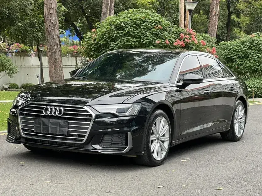 2022 Audi A6L 2.0T 224HP L4 7DCT