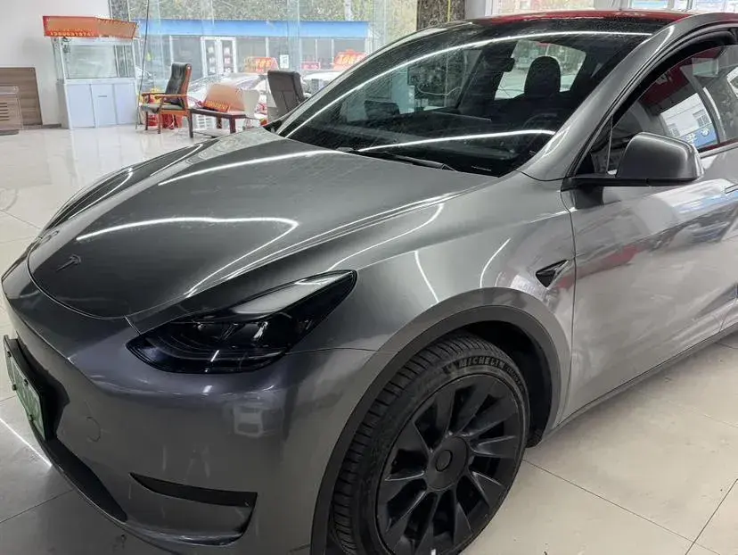 2022 Tesla Model Y BEV 60KWH