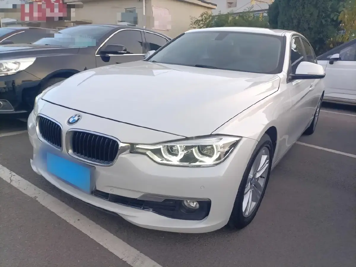 2017 BMW 3 Series 2.0T 184HP L4 8AT