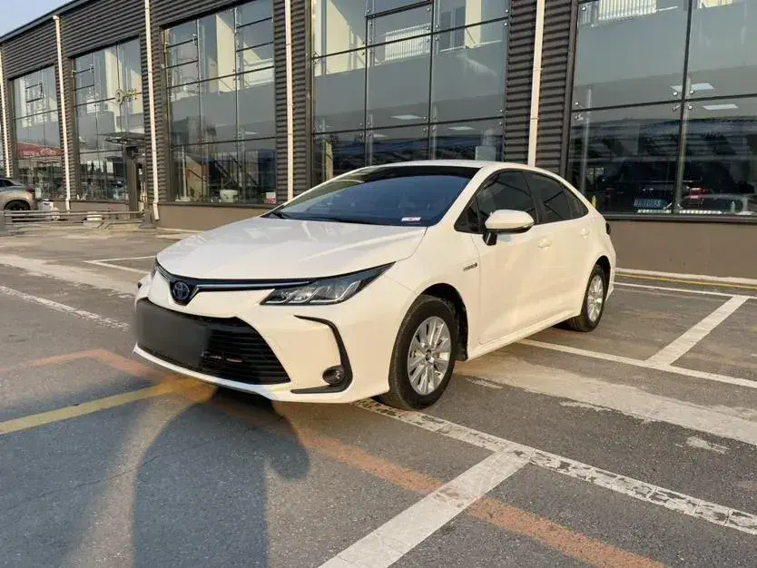 2022 Toyota Corolla 1.8L 98HP L4 E-CVT Hybrid