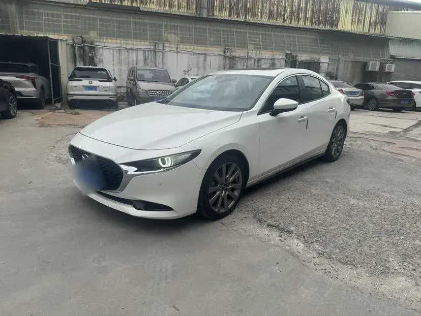2020 Mazda 3 Axela 2.0L 158HP L4 6AT