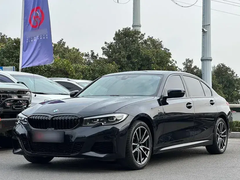 2022 BMW 3 Series 2.0T 184HP L4 8AT