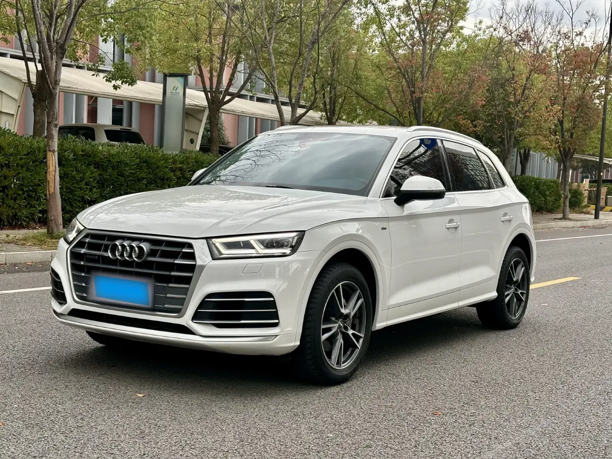 2020 Audi Q5L 2.0T 190HP L4 7DCT