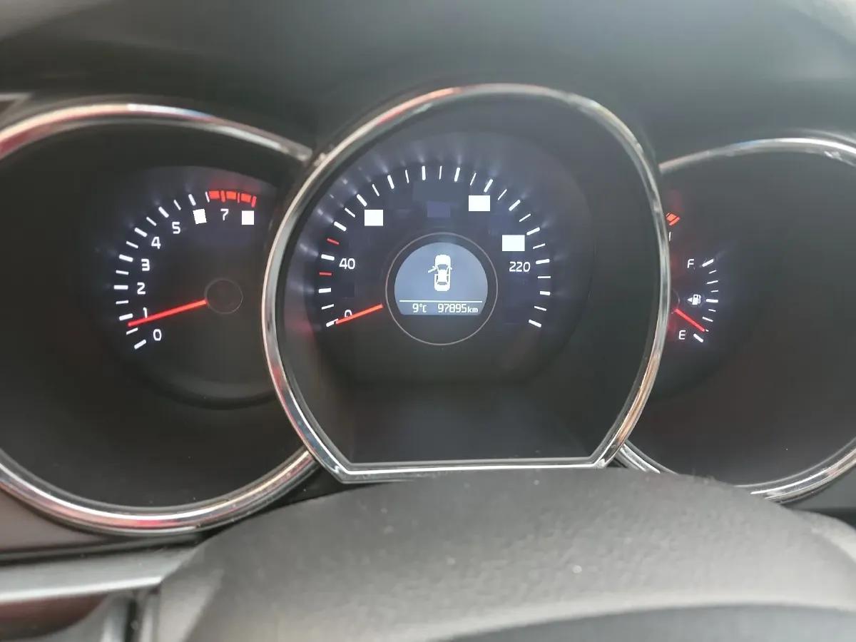 2014 Kia K5 2.0L 162HP L4 6MT,autocango,china used car exporter,china ev exporter,chinese used car exporter,chinese used ev exporter