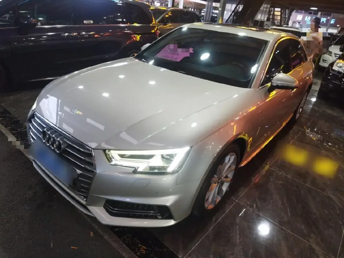 2018 Audi A4L 2.0T 190HP L4 7DCT