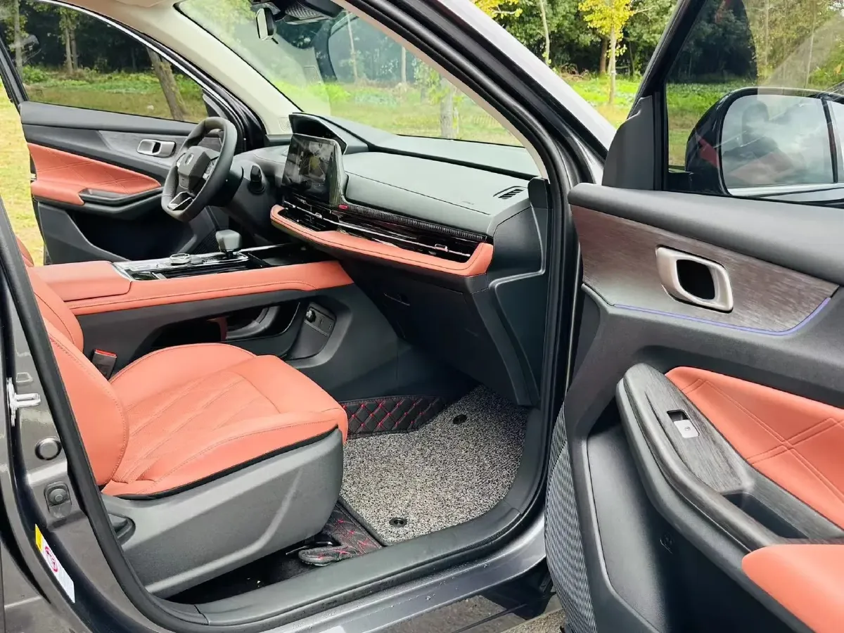 2024 ChangAn CS55 Plus 1.5T 188HP L4 7DCT,autocango,china used car exporter,china ev exporter,chinese used car exporter,chinese used ev exporter