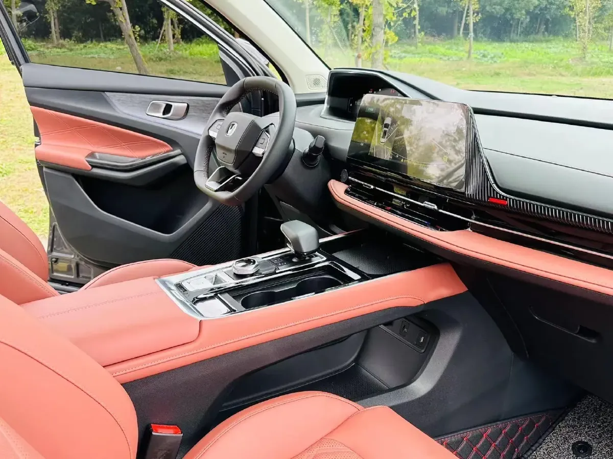 2024 ChangAn CS55 Plus 1.5T 188HP L4 7DCT,autocango,china used car exporter,china ev exporter,chinese used car exporter,chinese used ev exporter