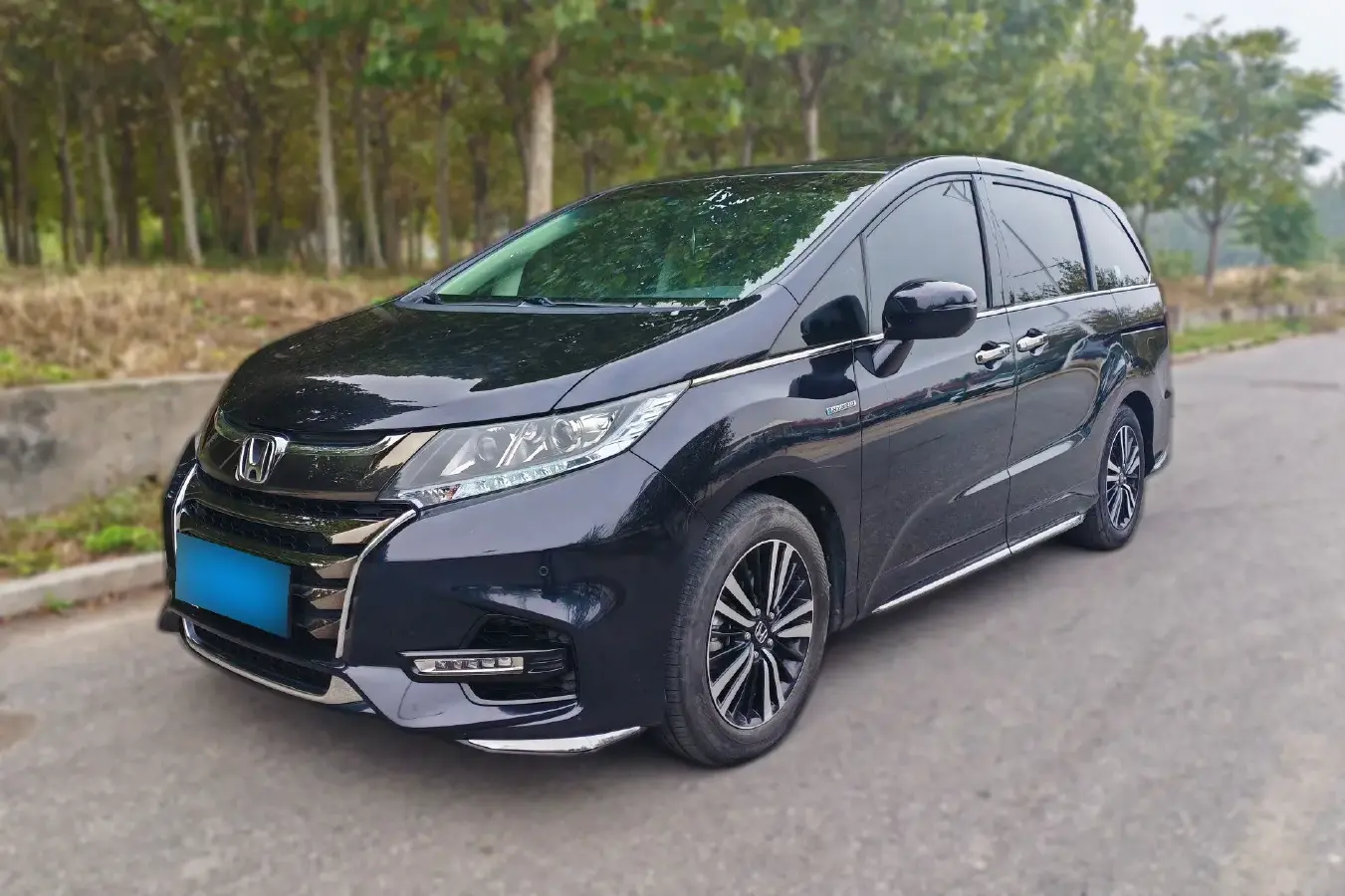 2019 Honda Odyssey 2.0L 146HP L4 E-CVT Hybrid