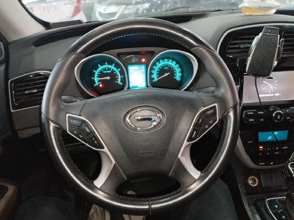 2016 GAC Trumpchi GS5 Super 1.8T 177HP L4 7DCT,autocango,china used car exporter,china ev exporter,chinese used car exporter,chinese used ev exporter