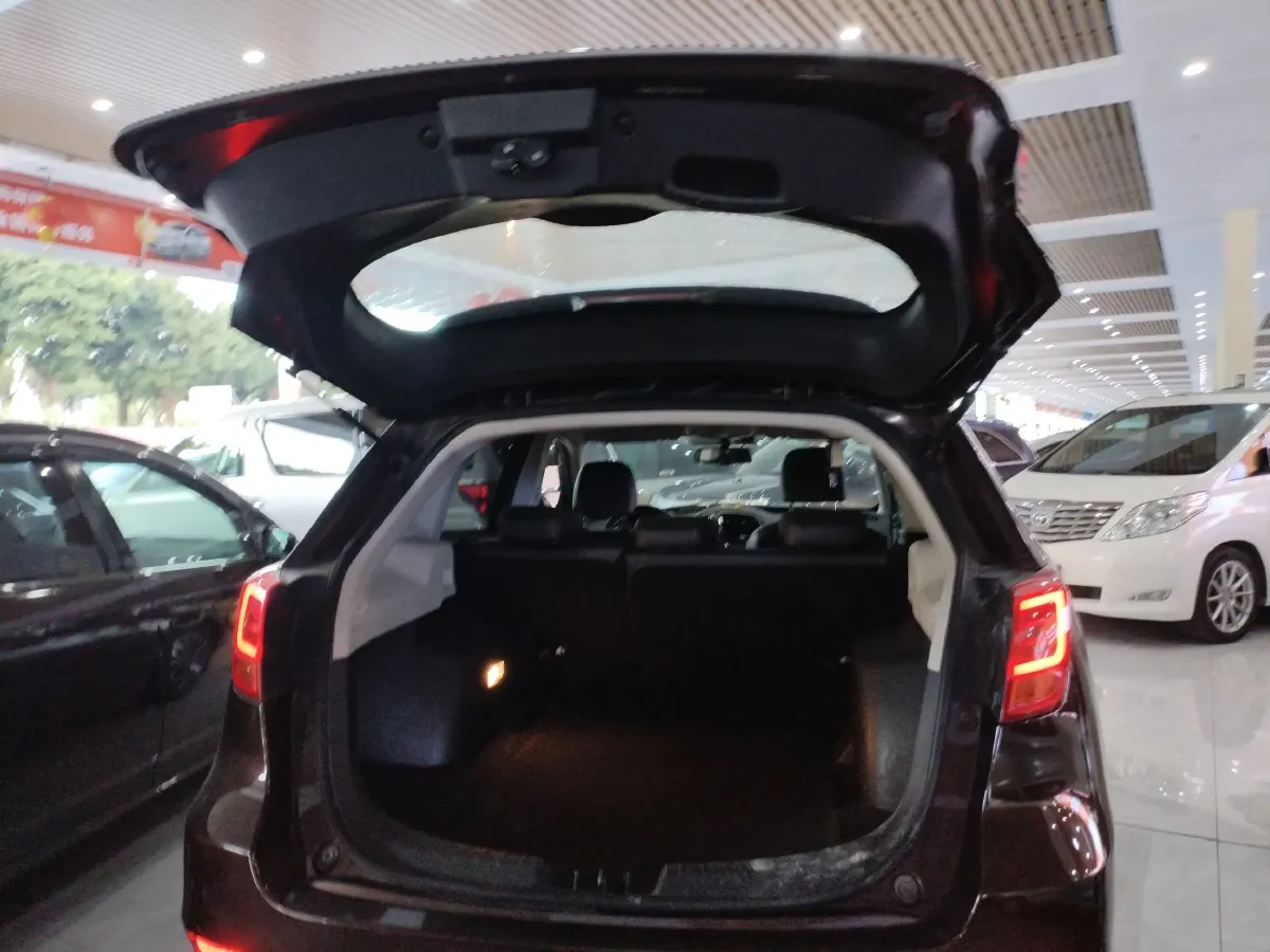 2016 GAC Trumpchi GS5 Super 1.8T 177HP L4 7DCT,autocango,china used car exporter,china ev exporter,chinese used car exporter,chinese used ev exporter