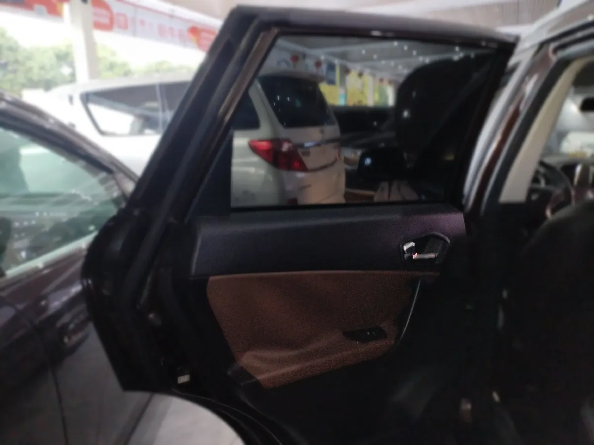 2016 GAC Trumpchi GS5 Super 1.8T 177HP L4 7DCT,autocango,china used car exporter,china ev exporter,chinese used car exporter,chinese used ev exporter