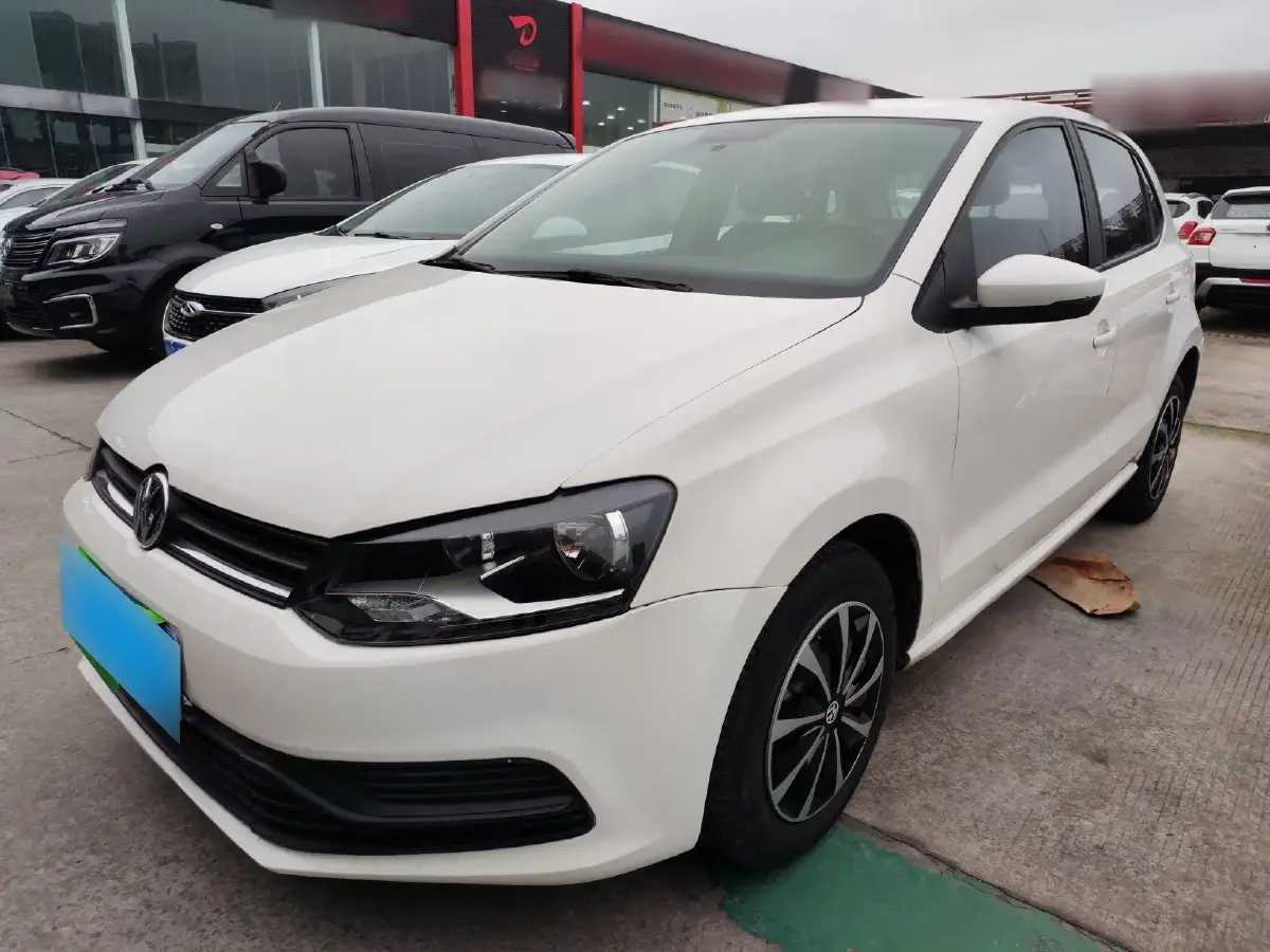 2014 Volkswagen Polo 1.4L 90HP L4 5MT
