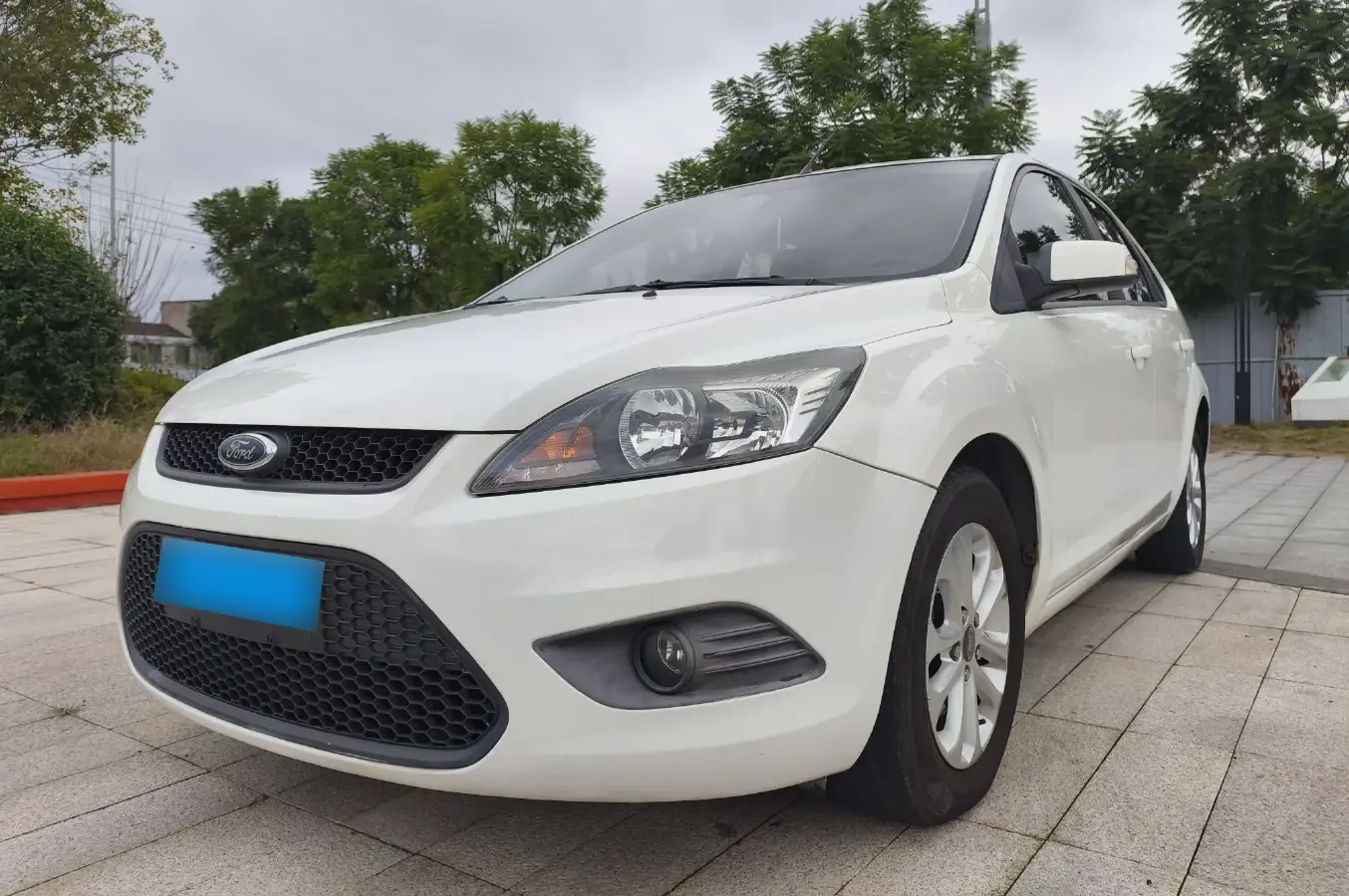 2013 Ford Focus 1.8L 124HP L4 5MT