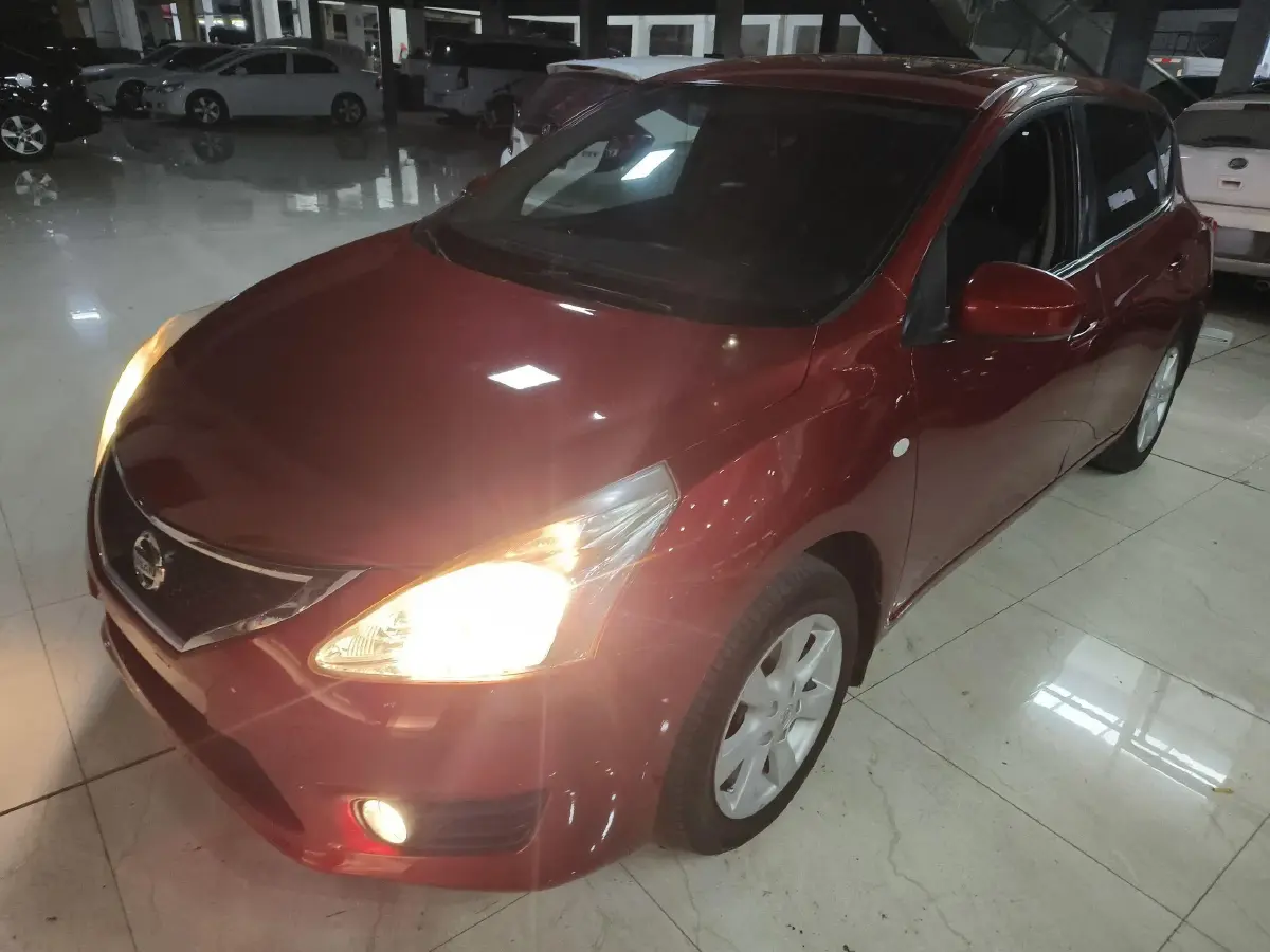 2011 Nissan Tiida 1.6L 126HP L4 CVT