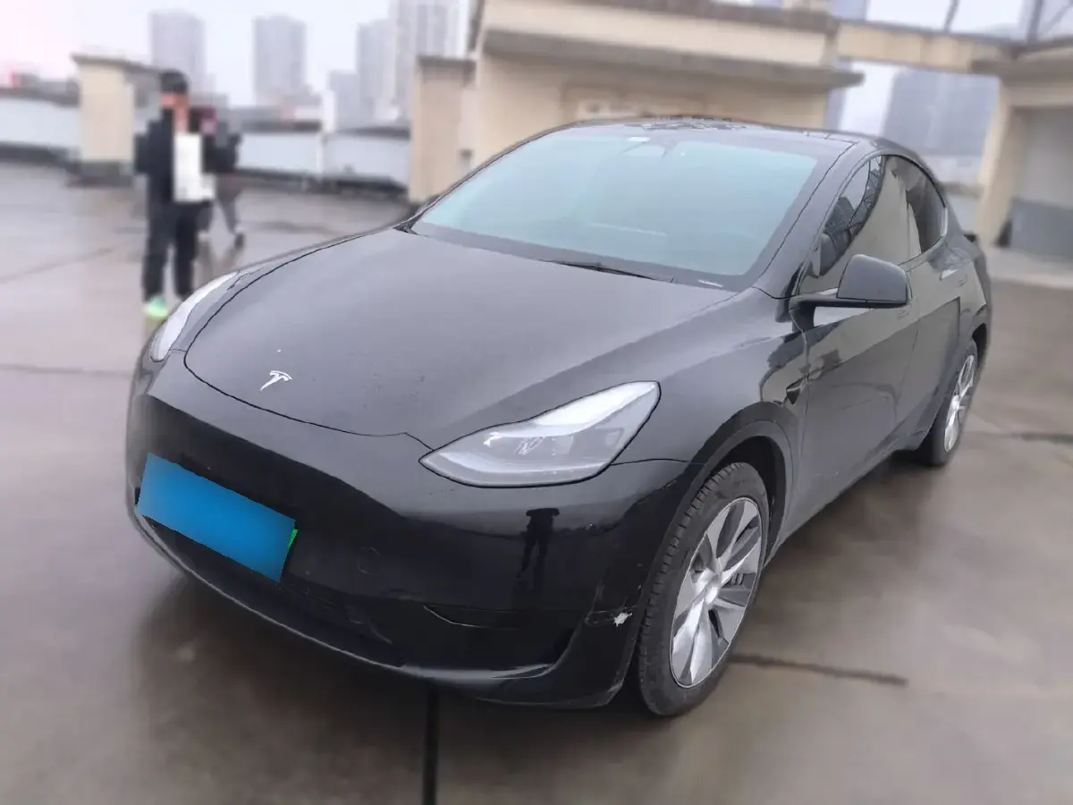 2022 Tesla Model Y BEV 60KWH
