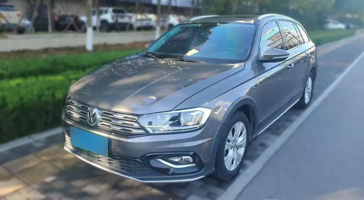 2018 Volkswagen C-Trek 1.5L 110HP L4 6AT