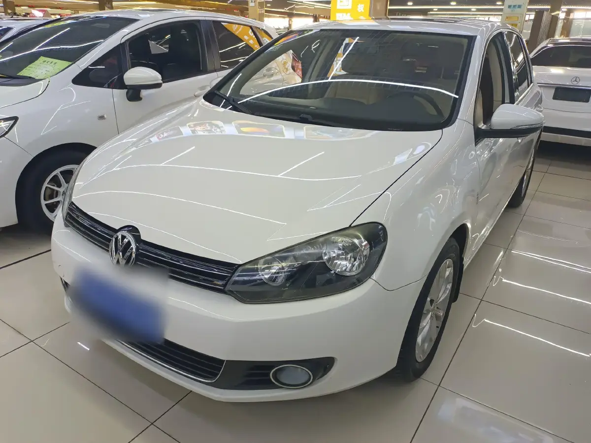 2012 Volkswagen Golf 1.6L 105HP L4 6AT