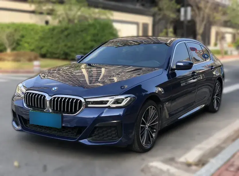 2022 BMW 5 Series 2.0T 252HP L4 8AT