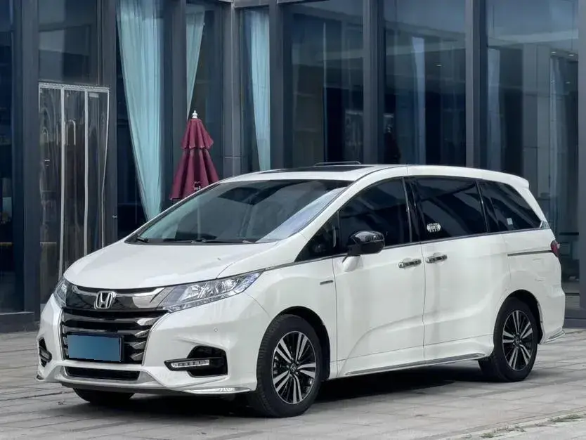 2019 Honda Odyssey 2.0L 146HP L4 E-CVT Hybrid