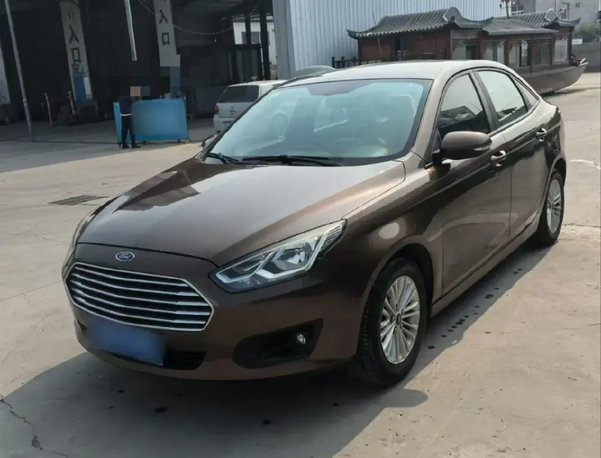 2015 Ford Escort 1.5L 113HP L4 6AT
