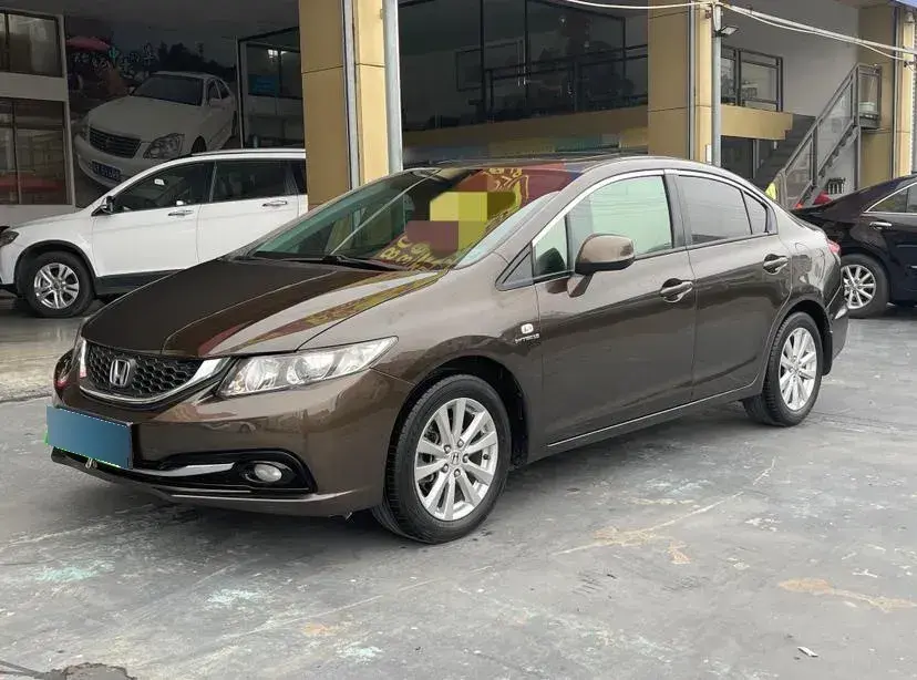 2014 Honda Civic 1.8L 141HP L4 5AT