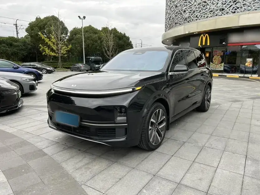 2023 Li L9 Range Extended 154HP REEV 42.6KWH