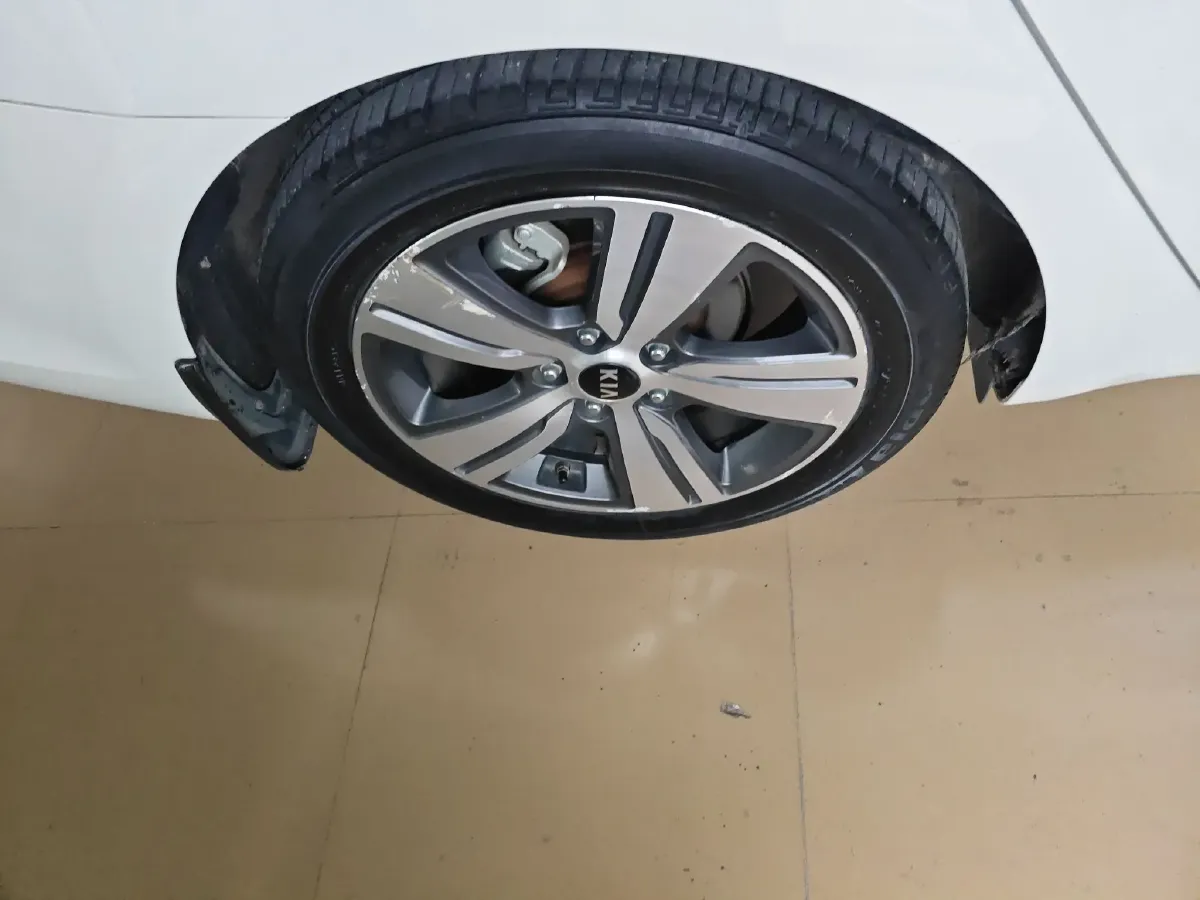 2017 Kia Cachet 1.8L 143HP L4 6AT,autocango,china used car exporter,china ev exporter,chinese used car exporter,chinese used ev exporter